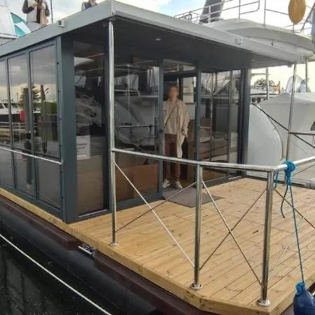 Traum-hausboot 