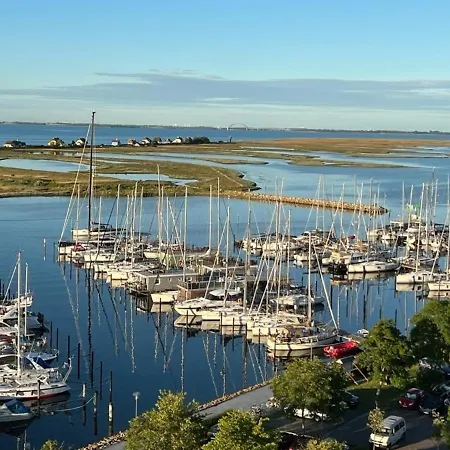Båthotell Traum-hausboot 